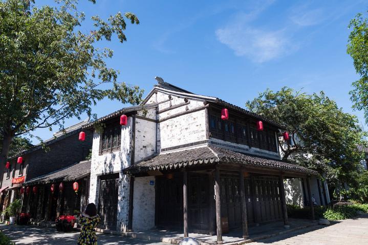 何忠友调研冬季清雪工作时强调 以雪为令科学统筹高质高效做好清雪工作 确保群众出行安全畅通城市运行安全有序
